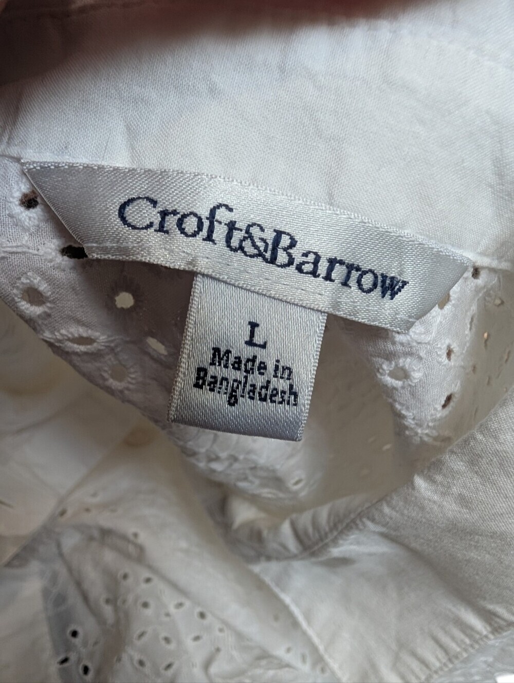 Croft & Barrow White Eyelet Embroidered Sleeveless Button Front Cotton Blouse - Picture 6 of 8